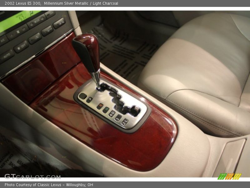 Millennium Silver Metallic / Light Charcoal 2002 Lexus ES 300