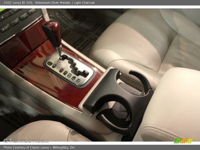 Millennium Silver Metallic / Light Charcoal 2002 Lexus ES 300