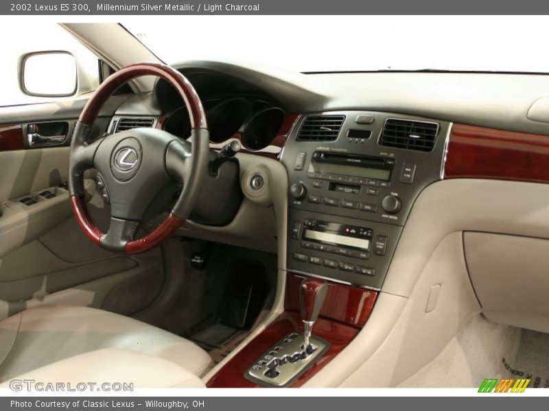 Millennium Silver Metallic / Light Charcoal 2002 Lexus ES 300