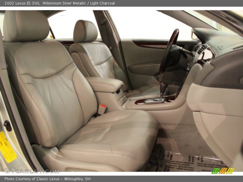 Millennium Silver Metallic / Light Charcoal 2002 Lexus ES 300