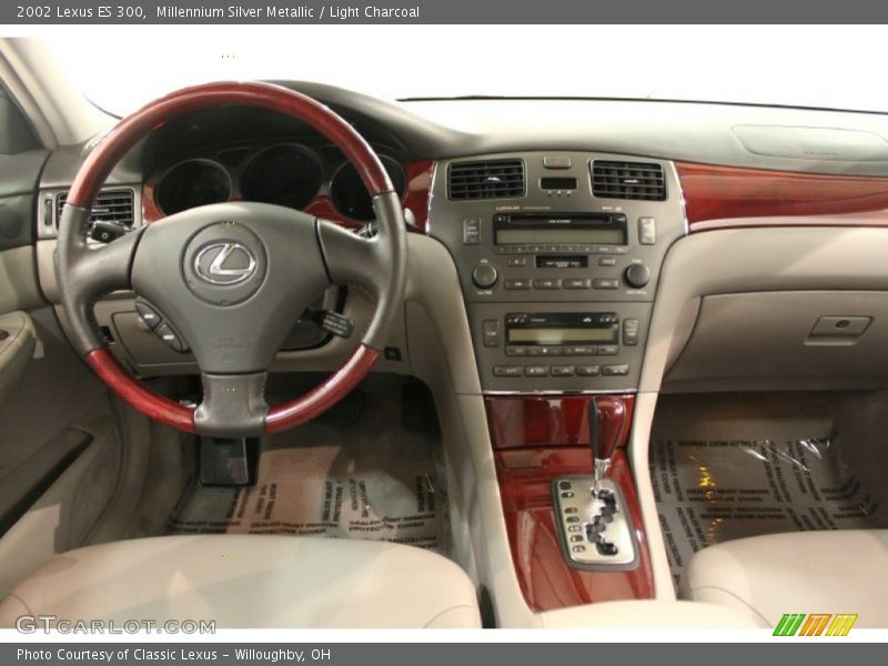 Millennium Silver Metallic / Light Charcoal 2002 Lexus ES 300