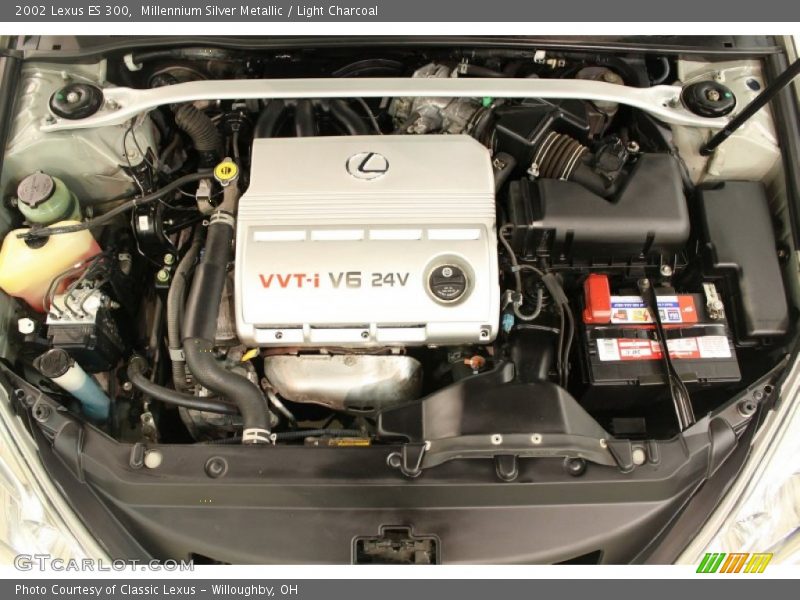 Millennium Silver Metallic / Light Charcoal 2002 Lexus ES 300