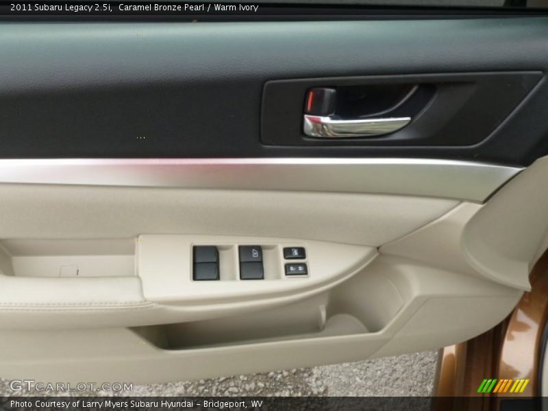 Caramel Bronze Pearl / Warm Ivory 2011 Subaru Legacy 2.5i