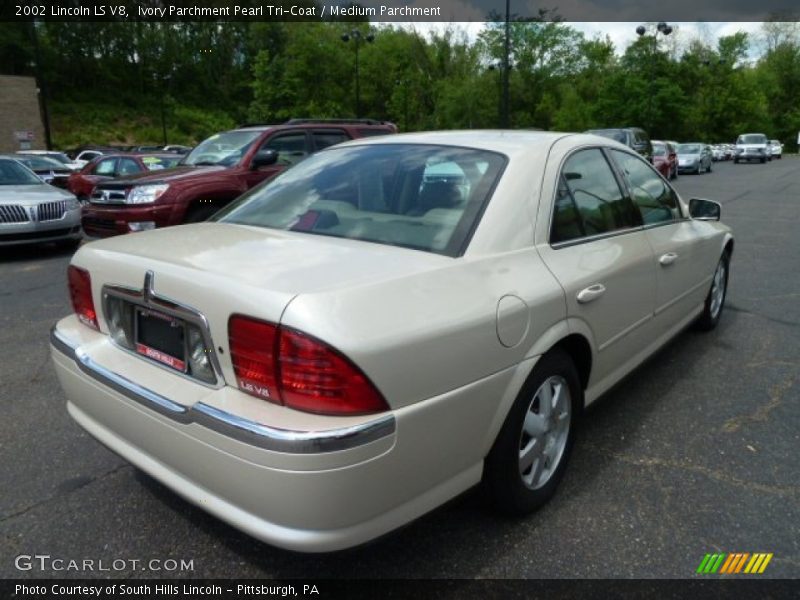 Ivory Parchment Pearl Tri-Coat / Medium Parchment 2002 Lincoln LS V8