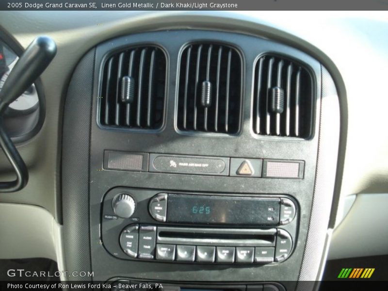 Linen Gold Metallic / Dark Khaki/Light Graystone 2005 Dodge Grand Caravan SE