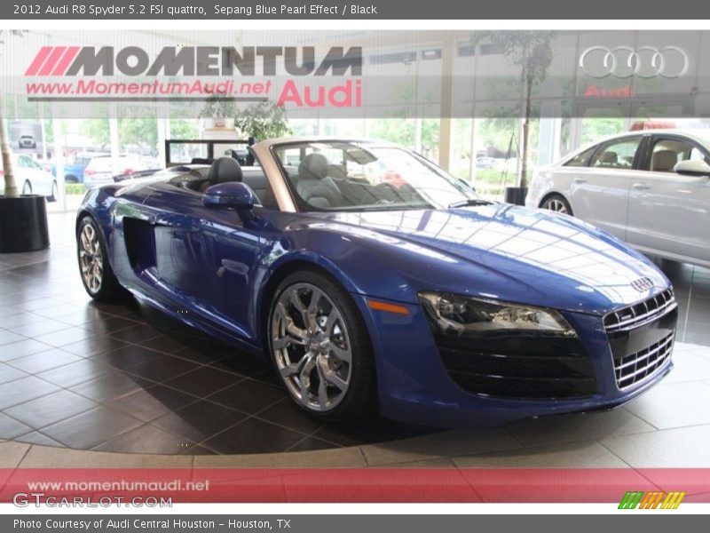 Sepang Blue Pearl Effect / Black 2012 Audi R8 Spyder 5.2 FSI quattro