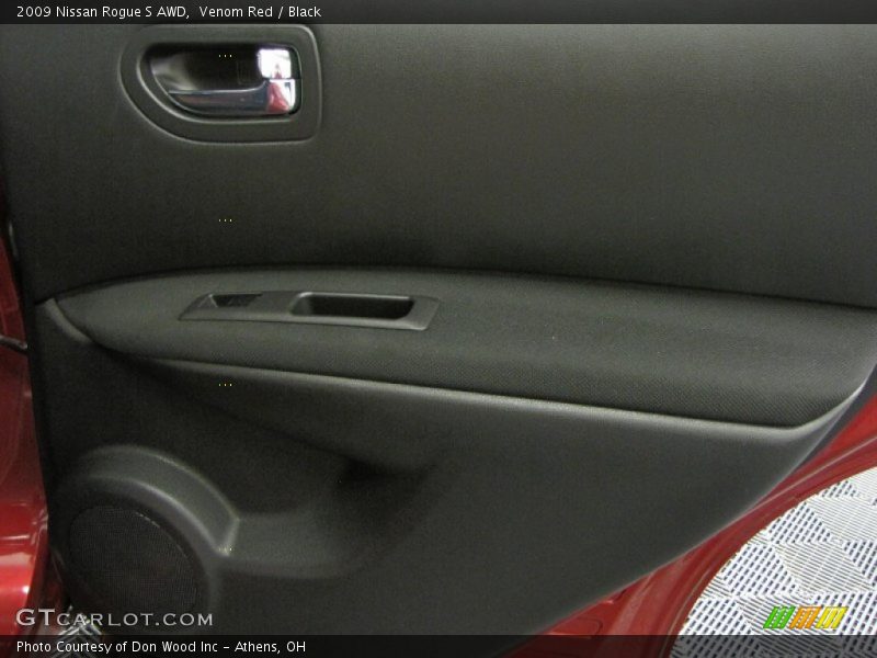 Venom Red / Black 2009 Nissan Rogue S AWD