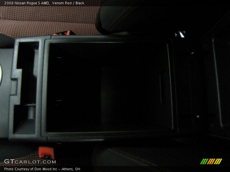 Venom Red / Black 2009 Nissan Rogue S AWD