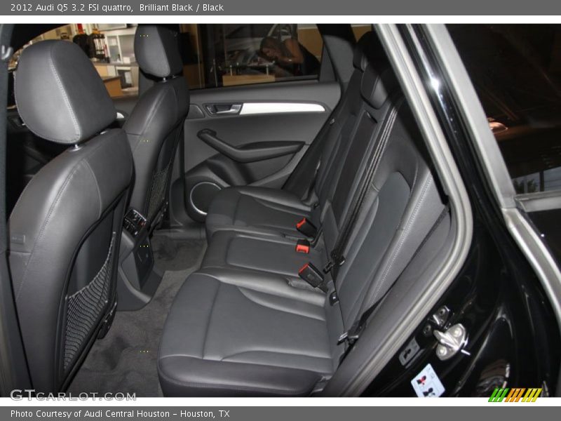Brilliant Black / Black 2012 Audi Q5 3.2 FSI quattro
