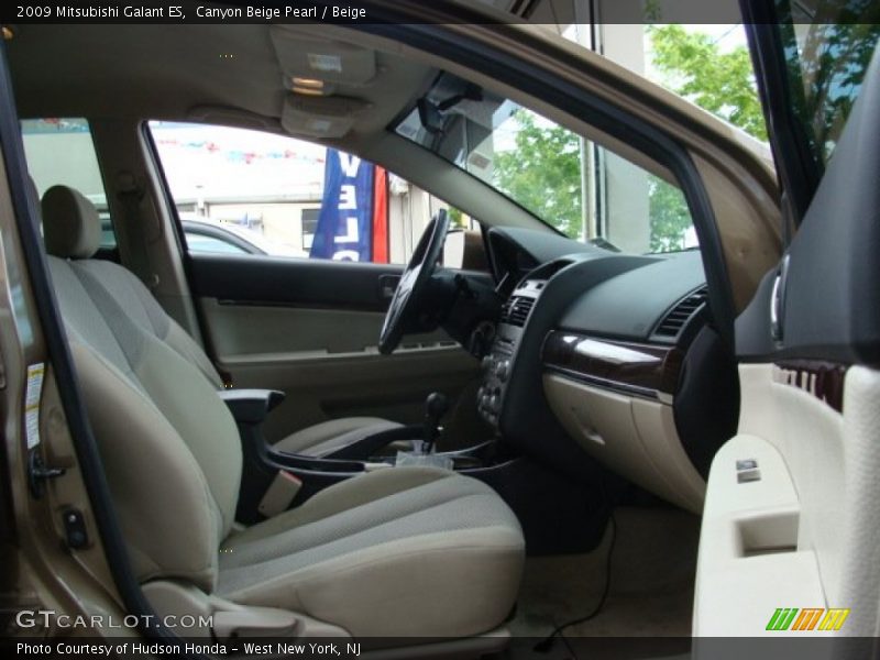 Canyon Beige Pearl / Beige 2009 Mitsubishi Galant ES