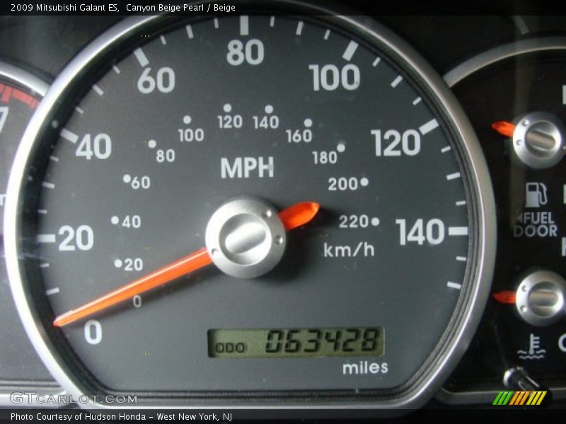 Canyon Beige Pearl / Beige 2009 Mitsubishi Galant ES