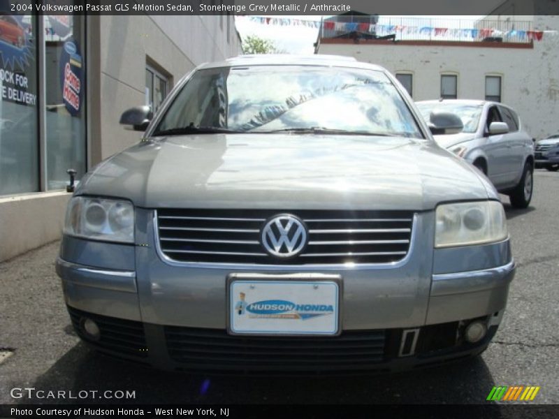 Stonehenge Grey Metallic / Anthracite 2004 Volkswagen Passat GLS 4Motion Sedan