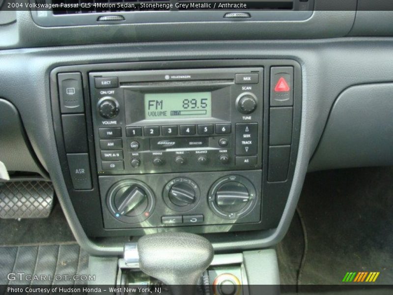 Stonehenge Grey Metallic / Anthracite 2004 Volkswagen Passat GLS 4Motion Sedan