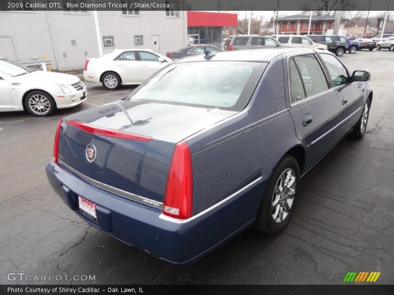 Blue Diamond Tricoat / Shale/Cocoa 2009 Cadillac DTS