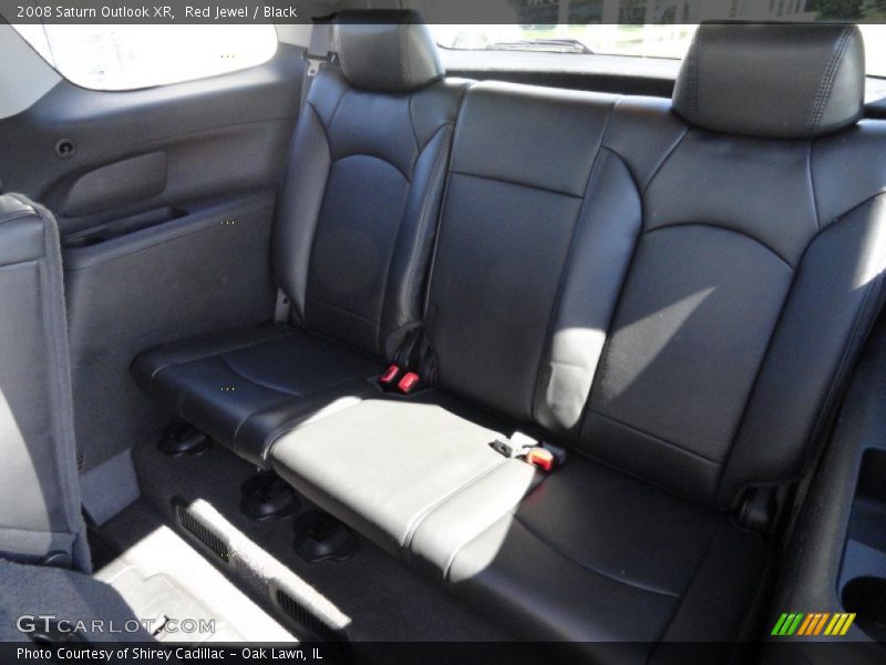 Red Jewel / Black 2008 Saturn Outlook XR