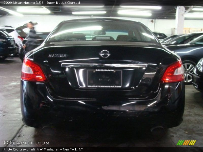 Super Black / Charcoal 2009 Nissan Maxima 3.5 S