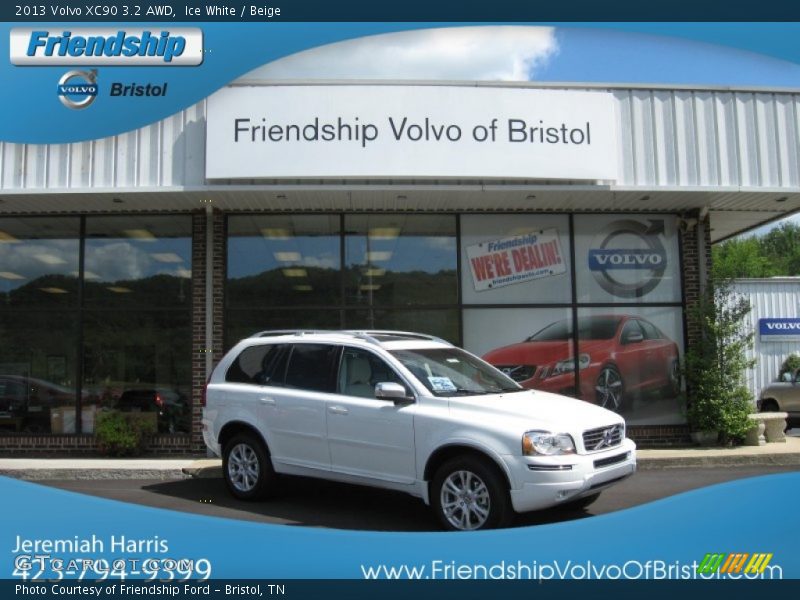 Ice White / Beige 2013 Volvo XC90 3.2 AWD