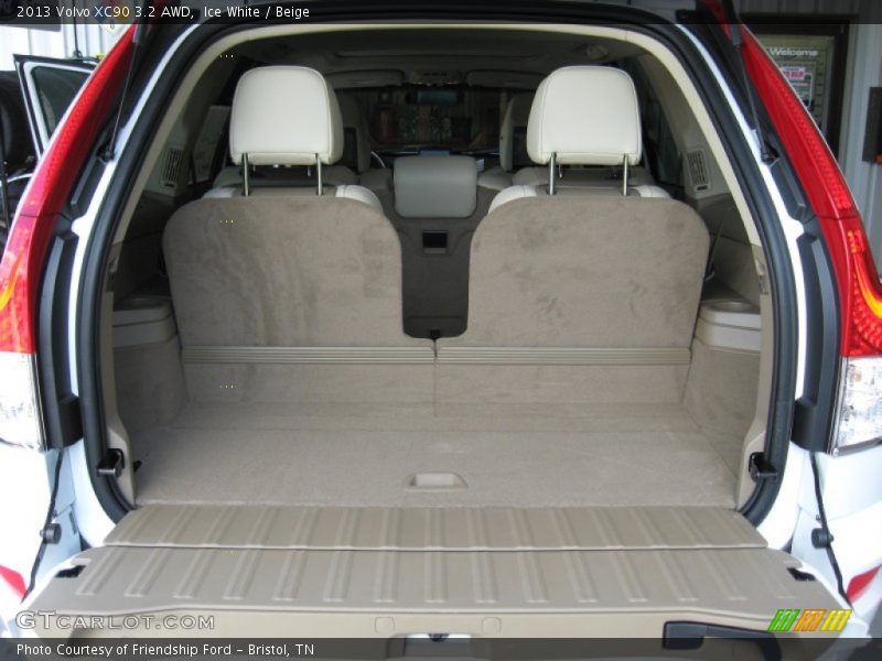 Ice White / Beige 2013 Volvo XC90 3.2 AWD