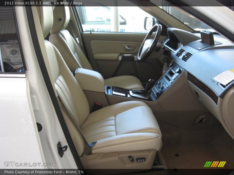 Ice White / Beige 2013 Volvo XC90 3.2 AWD