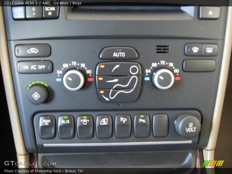 Controls of 2013 XC90 3.2 AWD