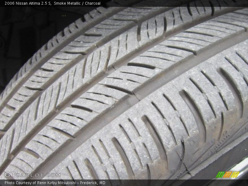Smoke Metallic / Charcoal 2006 Nissan Altima 2.5 S