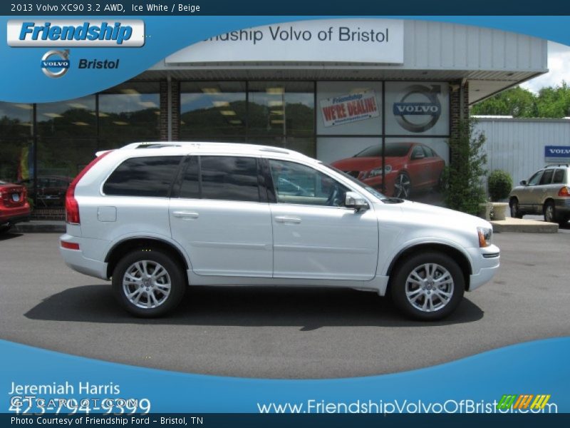 Ice White / Beige 2013 Volvo XC90 3.2 AWD