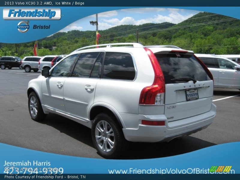 Ice White / Beige 2013 Volvo XC90 3.2 AWD