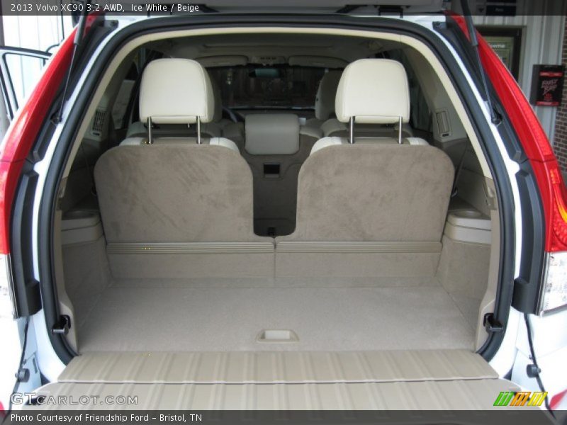 Ice White / Beige 2013 Volvo XC90 3.2 AWD