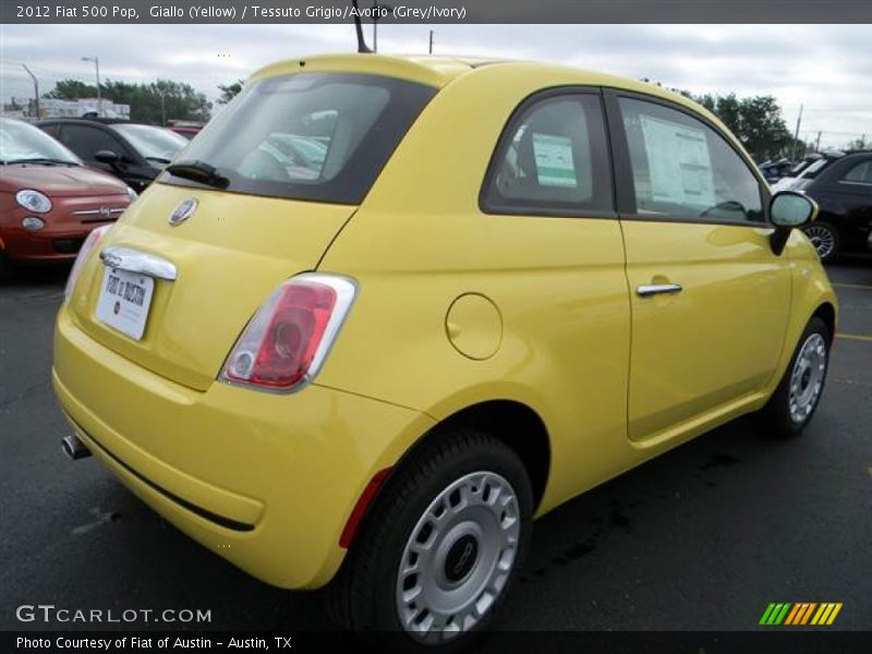 Giallo (Yellow) / Tessuto Grigio/Avorio (Grey/Ivory) 2012 Fiat 500 Pop