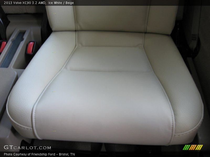Ice White / Beige 2013 Volvo XC90 3.2 AWD