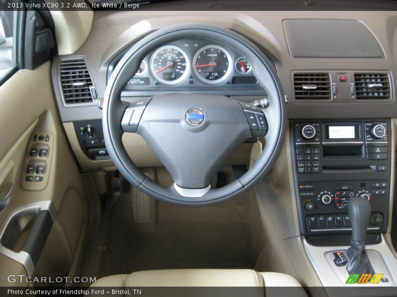 Ice White / Beige 2013 Volvo XC90 3.2 AWD