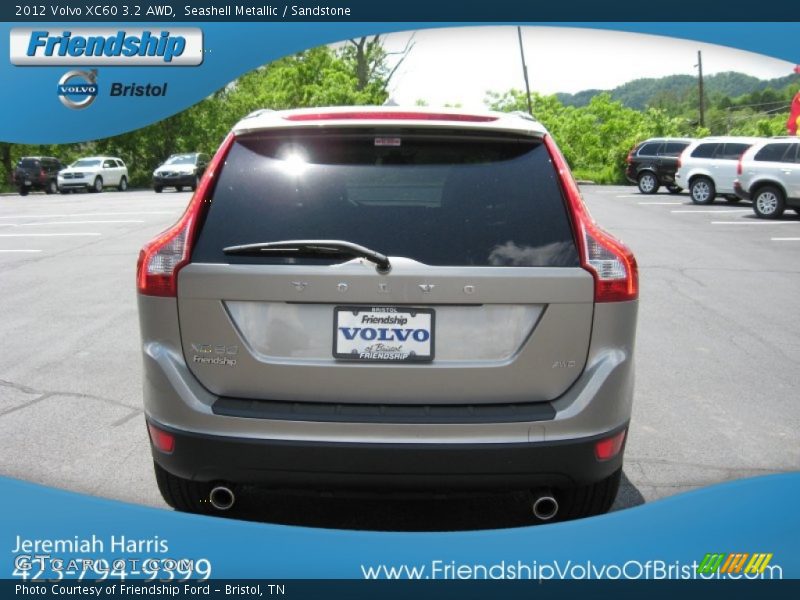 Seashell Metallic / Sandstone 2012 Volvo XC60 3.2 AWD
