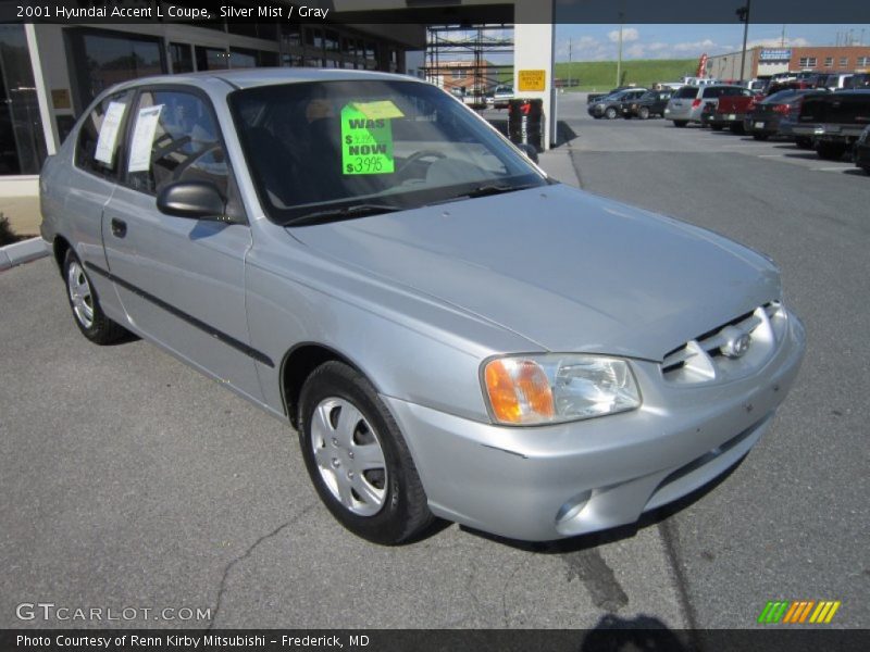 Front 3/4 View of 2001 Accent L Coupe