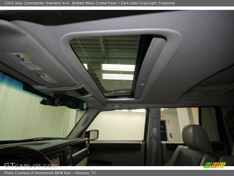 Brilliant Black Crystal Pearl / Dark Slate Gray/Light Graystone 2009 Jeep Commander Overland 4x4