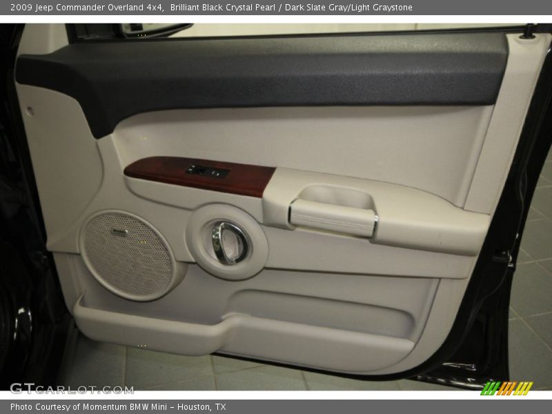 Brilliant Black Crystal Pearl / Dark Slate Gray/Light Graystone 2009 Jeep Commander Overland 4x4