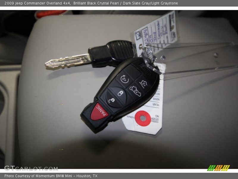 Keys of 2009 Commander Overland 4x4