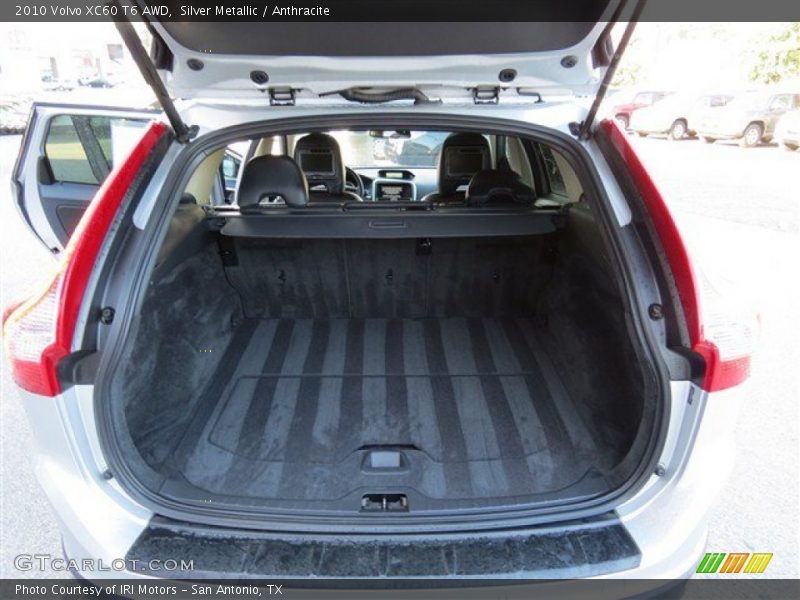 Silver Metallic / Anthracite 2010 Volvo XC60 T6 AWD