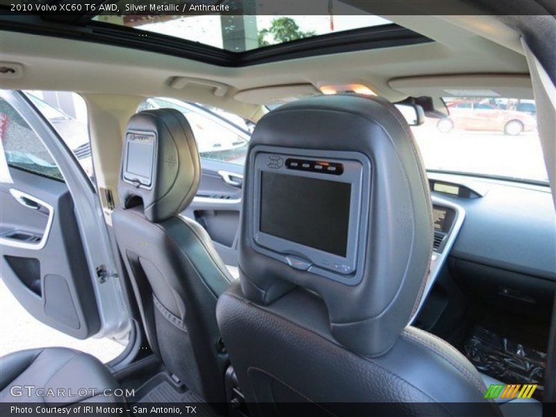 Silver Metallic / Anthracite 2010 Volvo XC60 T6 AWD
