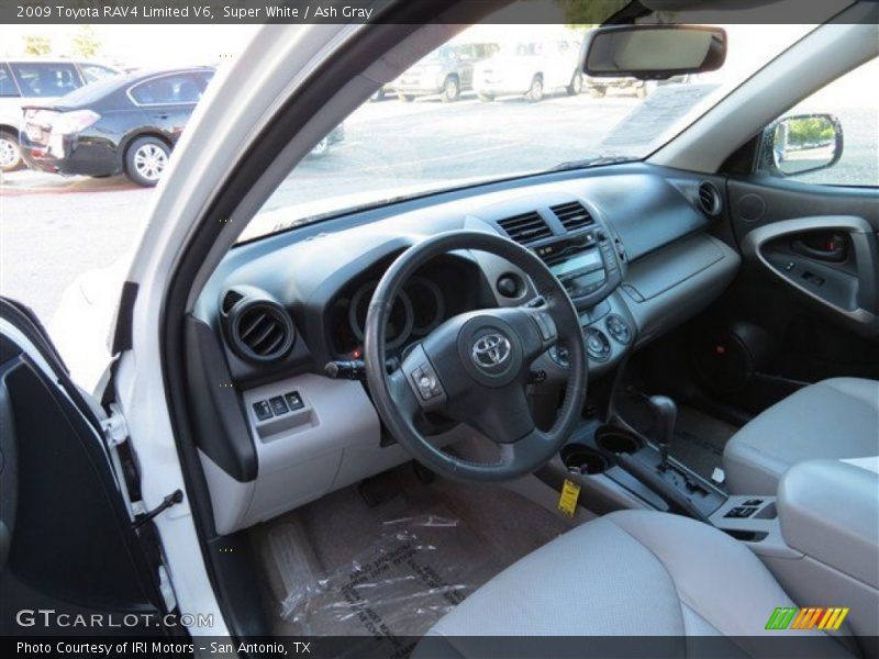 Super White / Ash Gray 2009 Toyota RAV4 Limited V6