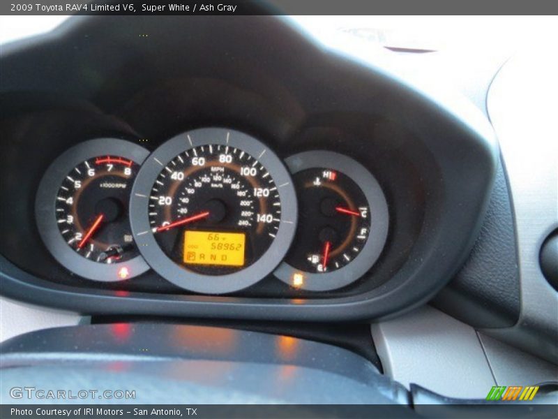 Super White / Ash Gray 2009 Toyota RAV4 Limited V6