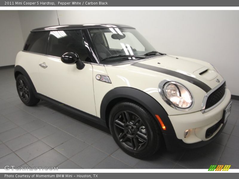 Pepper White / Carbon Black 2011 Mini Cooper S Hardtop
