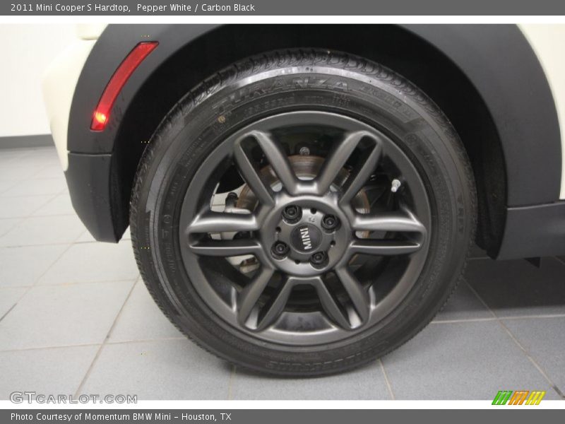 Pepper White / Carbon Black 2011 Mini Cooper S Hardtop