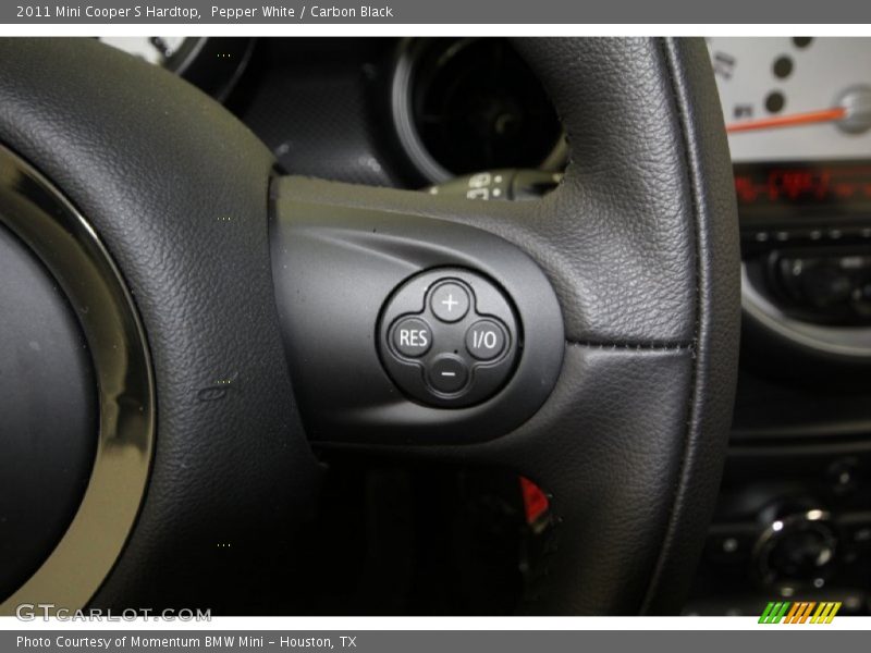 Pepper White / Carbon Black 2011 Mini Cooper S Hardtop