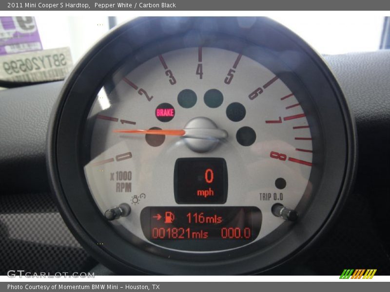 Pepper White / Carbon Black 2011 Mini Cooper S Hardtop