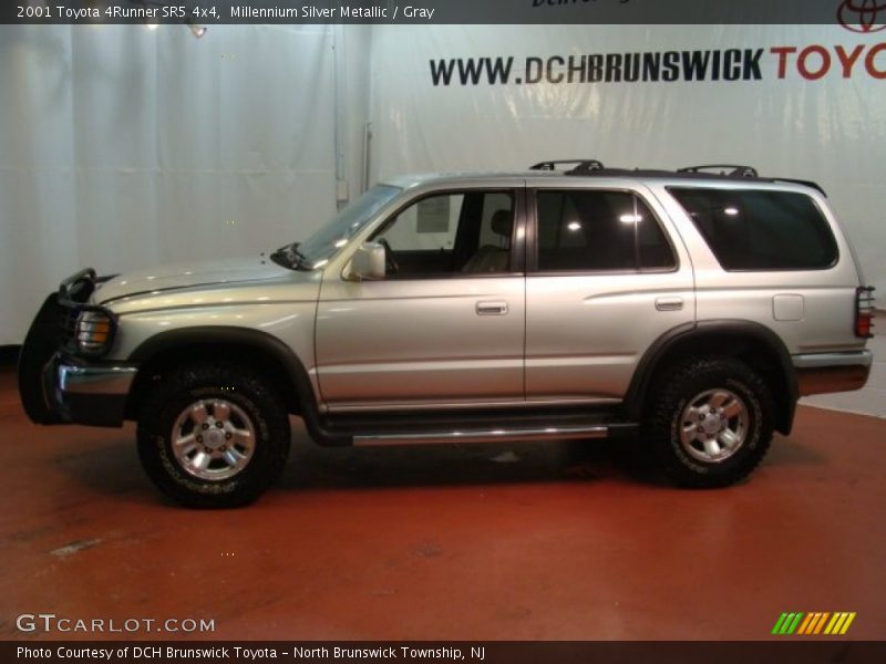 Millennium Silver Metallic / Gray 2001 Toyota 4Runner SR5 4x4