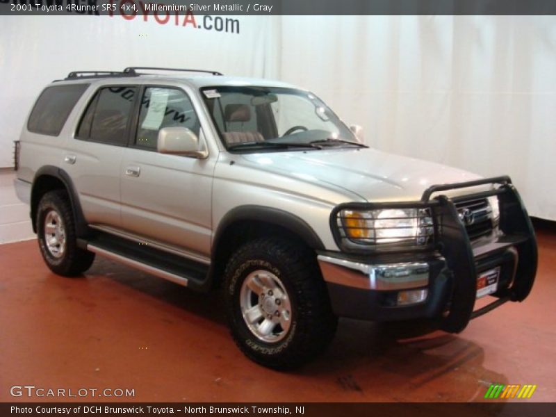 Millennium Silver Metallic / Gray 2001 Toyota 4Runner SR5 4x4