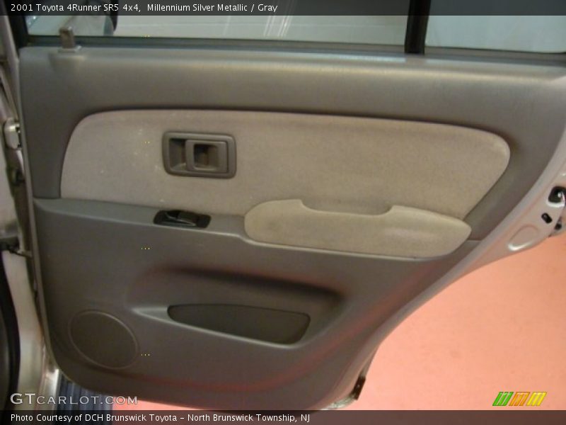 Millennium Silver Metallic / Gray 2001 Toyota 4Runner SR5 4x4