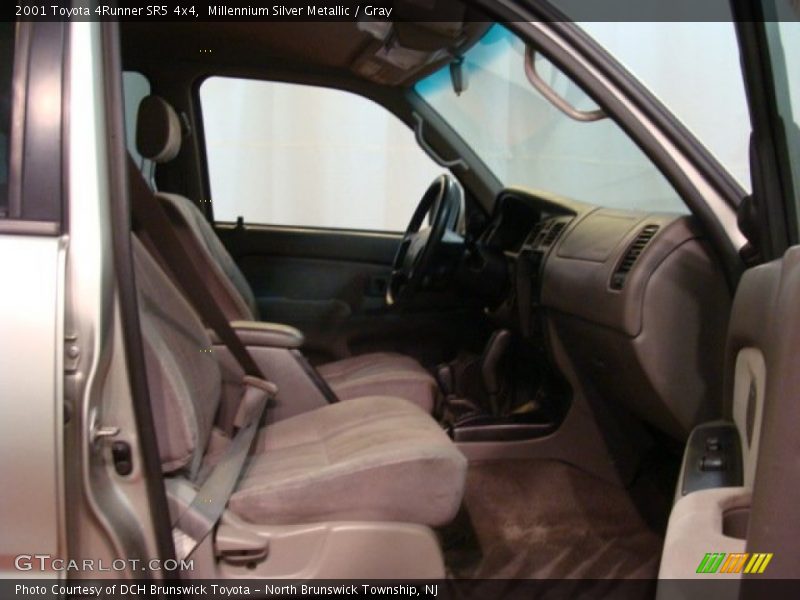 Millennium Silver Metallic / Gray 2001 Toyota 4Runner SR5 4x4