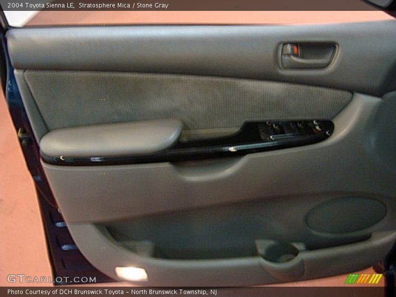 Stratosphere Mica / Stone Gray 2004 Toyota Sienna LE