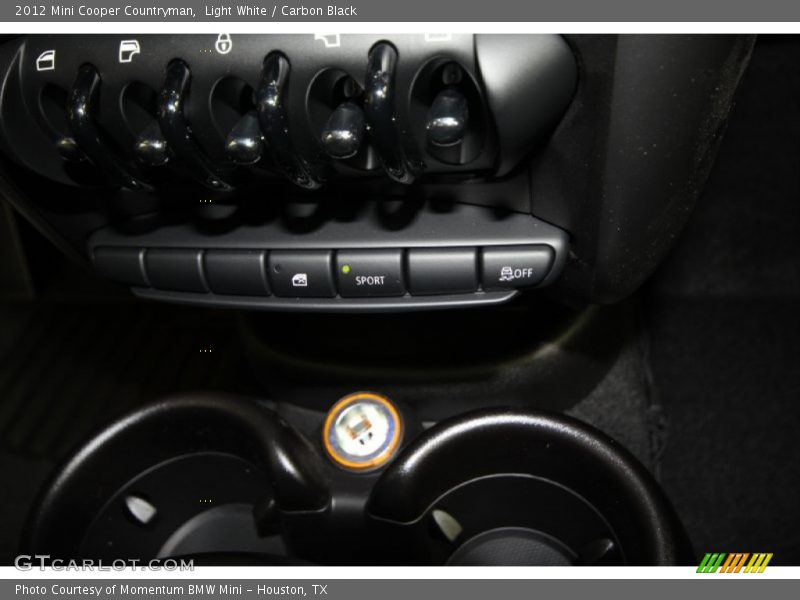 Light White / Carbon Black 2012 Mini Cooper Countryman